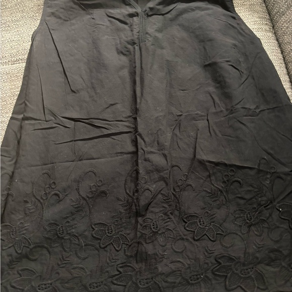 Size small bundle of maternity clothes. - Picture 9 of 13